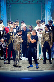 Dolce & Gabbana FALL 2018 MENSWEAR Milan MFW коллекция Дорльче Габбана осень 2018 мужская неделя моды в Милане Mainstyles